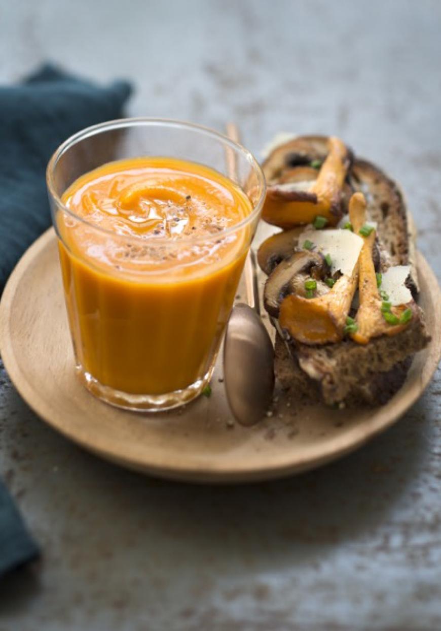 Soupe de potimarron, tartine de champignons