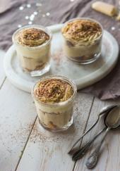 Petit tiramisu à la crème de marrons, noisettes et cacao