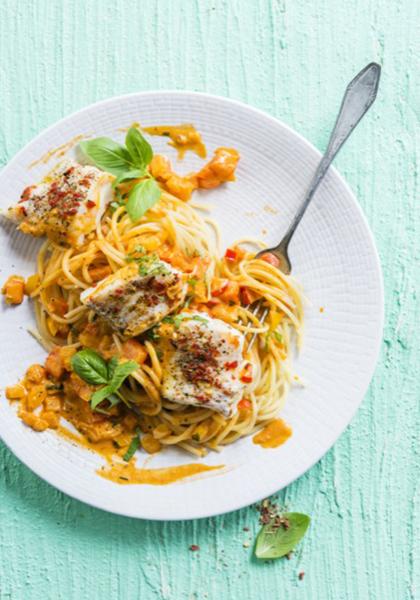 Poisson vapeur, spaghettis et sauce au paprika