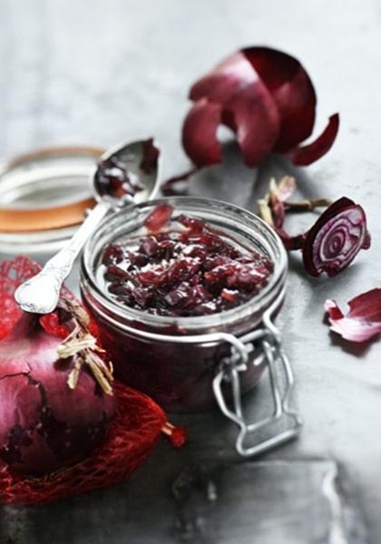 Confiture d&#039;oignons au vin rouge