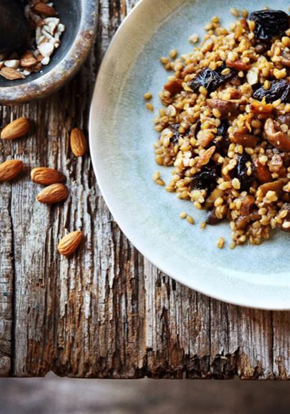 Risotto de petit épeautre aux châtaignes, amandes et pruneaux