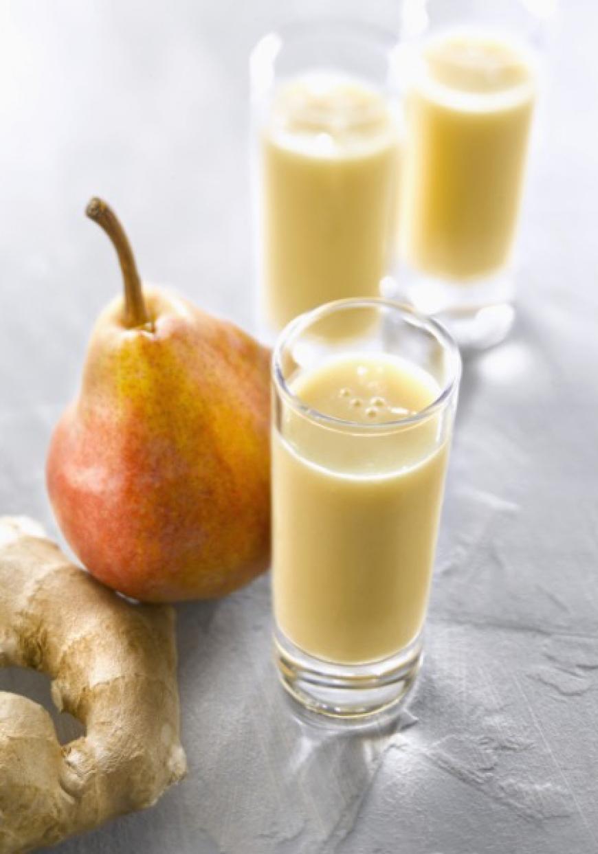 Smoothie poire, banane, gingembre