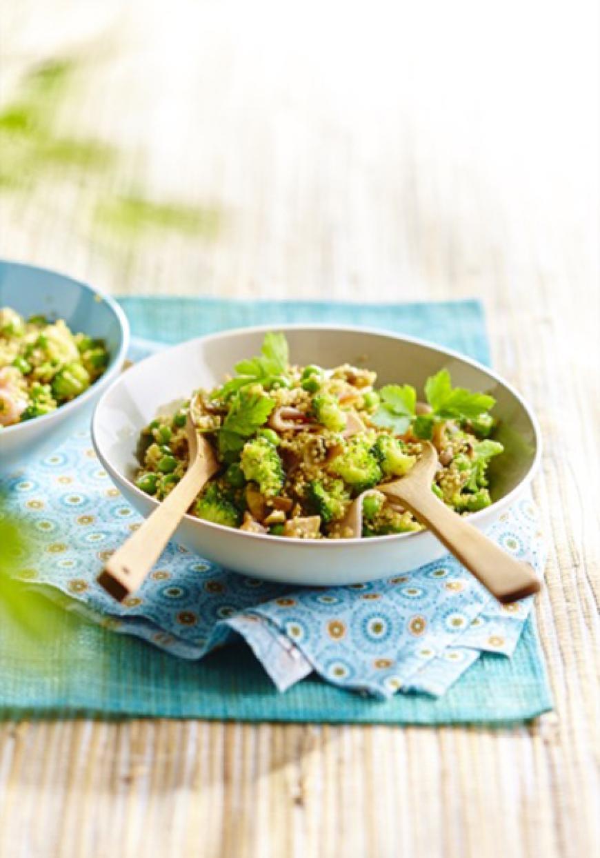 Salade de quinoa aux brocolis et champignons