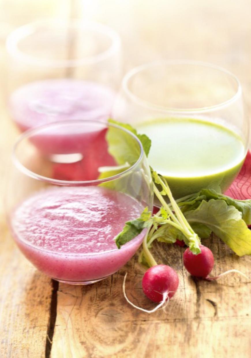 Gaspacho de radis et velouté de fanes de radis