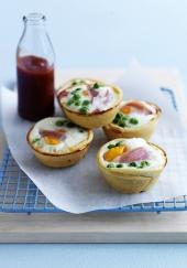 Mini pies aux oeufs, petits pois et jambon