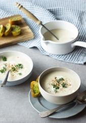 Velouté de chou-fleur aux poires et au bleu