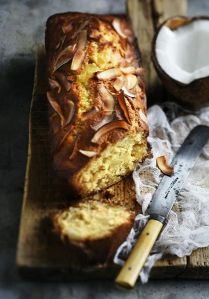 Cake à l’ananas, noix de coco et rhum