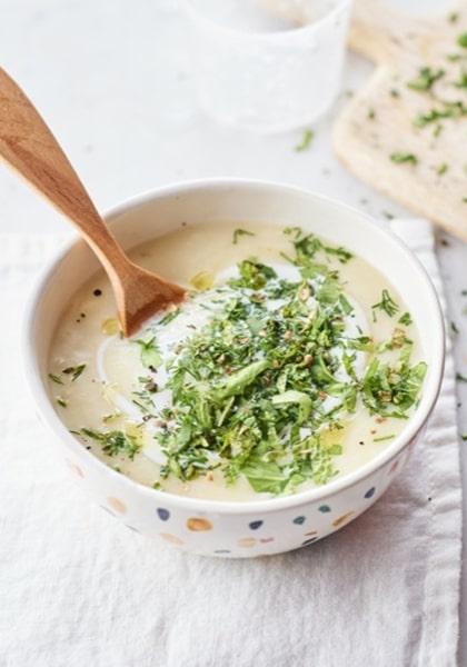 Velouté de chou-fleur aux herbes