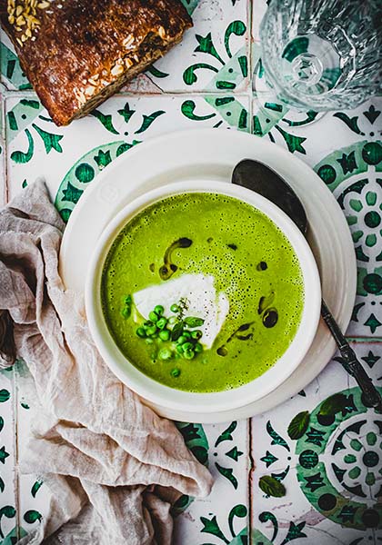 Soupe de petits pois à la burrata