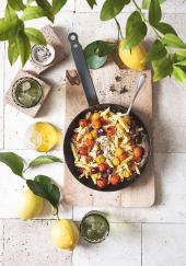 Penne à la feta et aux tomates multicolores rôties