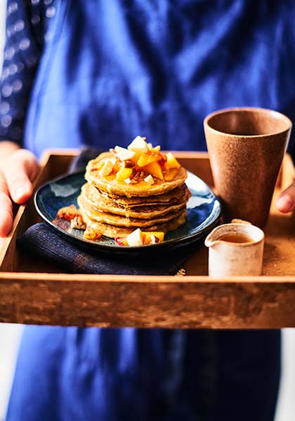 Pancakes aux fruits et au miel