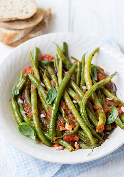 Haricots verts en sauce tomate