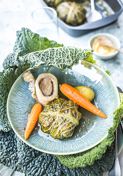 Choux farcis aux restes de pot au feu