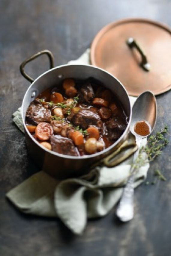 Civet de porc au vin rouge