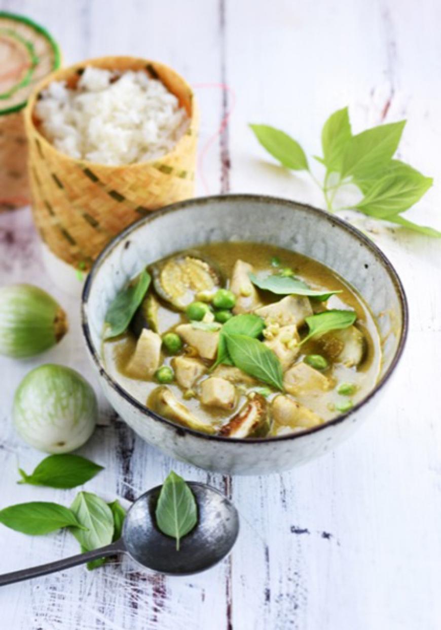 Poulet au curry vert et riz gluant