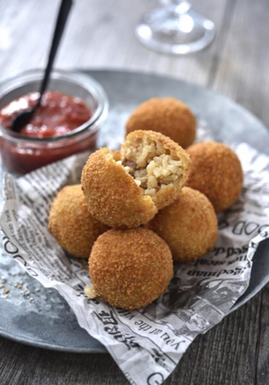 Arancini, sauce tomate