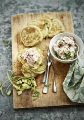 Blinis d&#039;asperges et rillettes de crabe