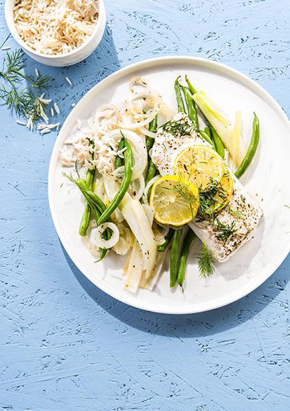 Colin à la vapeur, haricots verts et fenouil