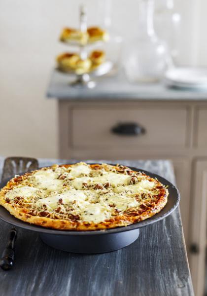 Pizza au boeuf haché et au fromage