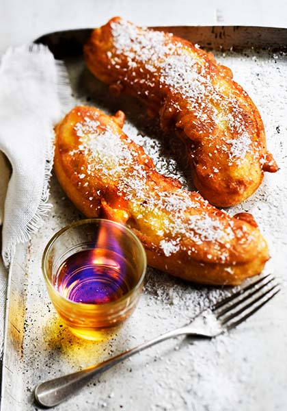 Beignets de banane à la noix de coco