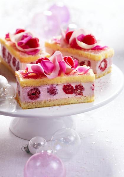 Bûchettes de framboises à la rose