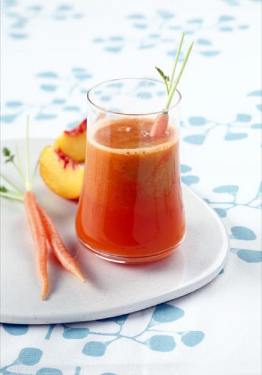 Jus de carotte, pêche et abricot