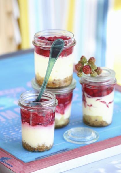 Cheesecakes aux framboises en verrine