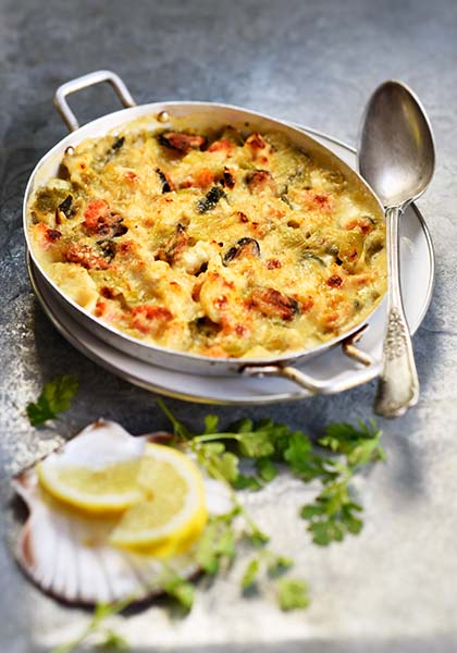 Gratin de moules et lieu noir aux poireaux