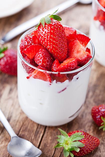 Yaourt à la vanille et aux fraises