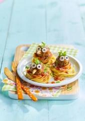 Nid de spaghettis et boulettes de veau sauce tomate