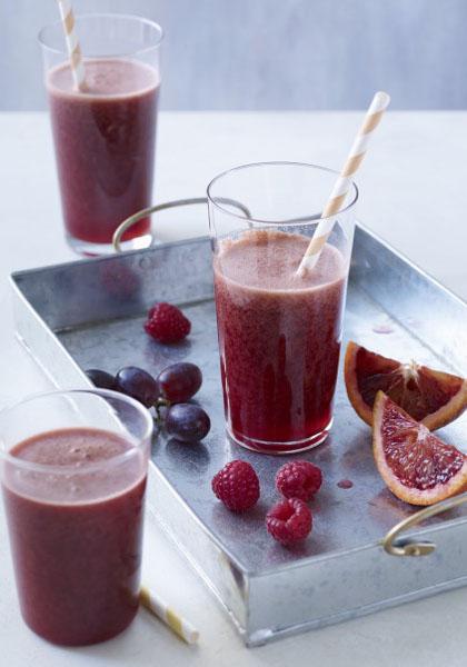 Smoothie aux raisins et aux framboises