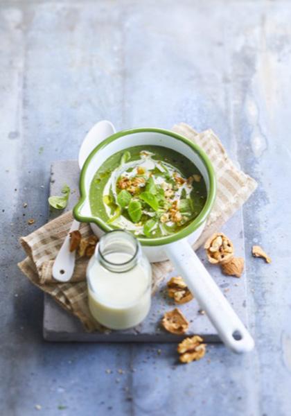 Velouté aux épinards, mâche et chèvre