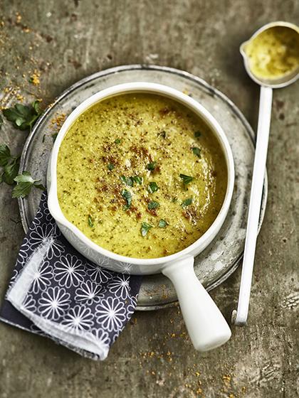 Velouté de courgettes et lentilles corail au colombo