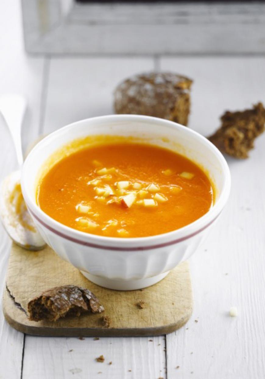 Soupe de tomates aux pommes