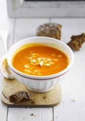 Soupe de tomates aux pommes