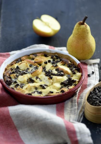 Clafoutis pomme-poire aux pépites de chocolat