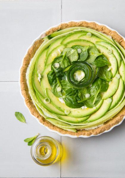 Tarte spirale à l&#039;avocat, épinards et concombre