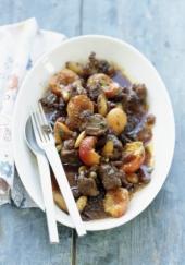 Daube d&#039;agneau aux abricots frais