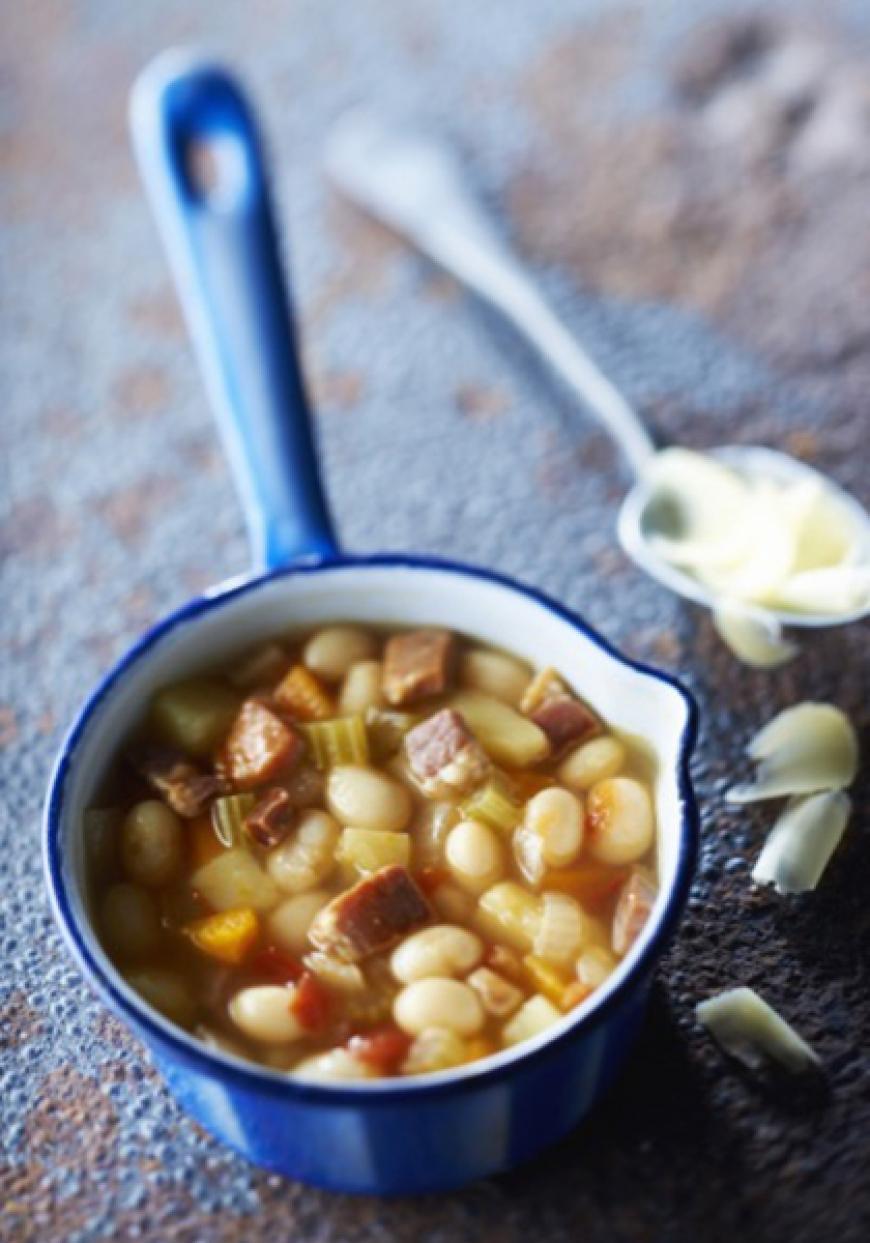 Soupe de cocos de Paimpol à la saucisse de Molène