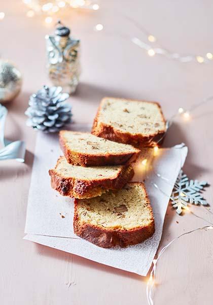 Cake aux noix et magret fumé