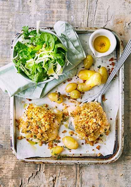 Poisson en croûte d’herbes et pommes grenaille