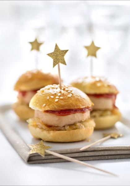 Mini Burger de foie gras à la figue et fondue d&#039;oignons doux