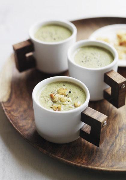 Velouté de brocolis aux croûtons