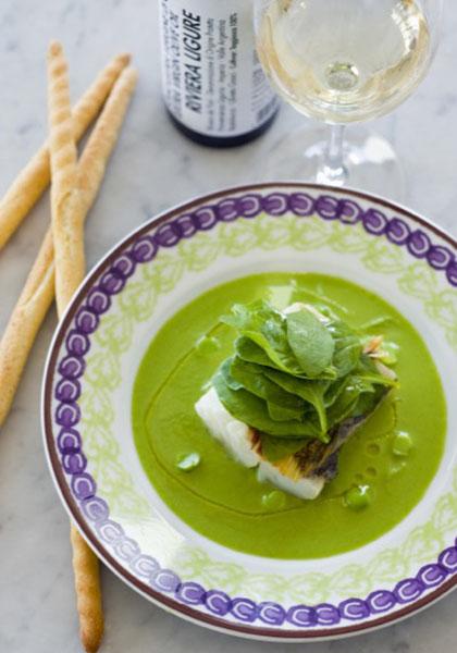 Pavé de lieu vapeur, crème de petits pois et épinards