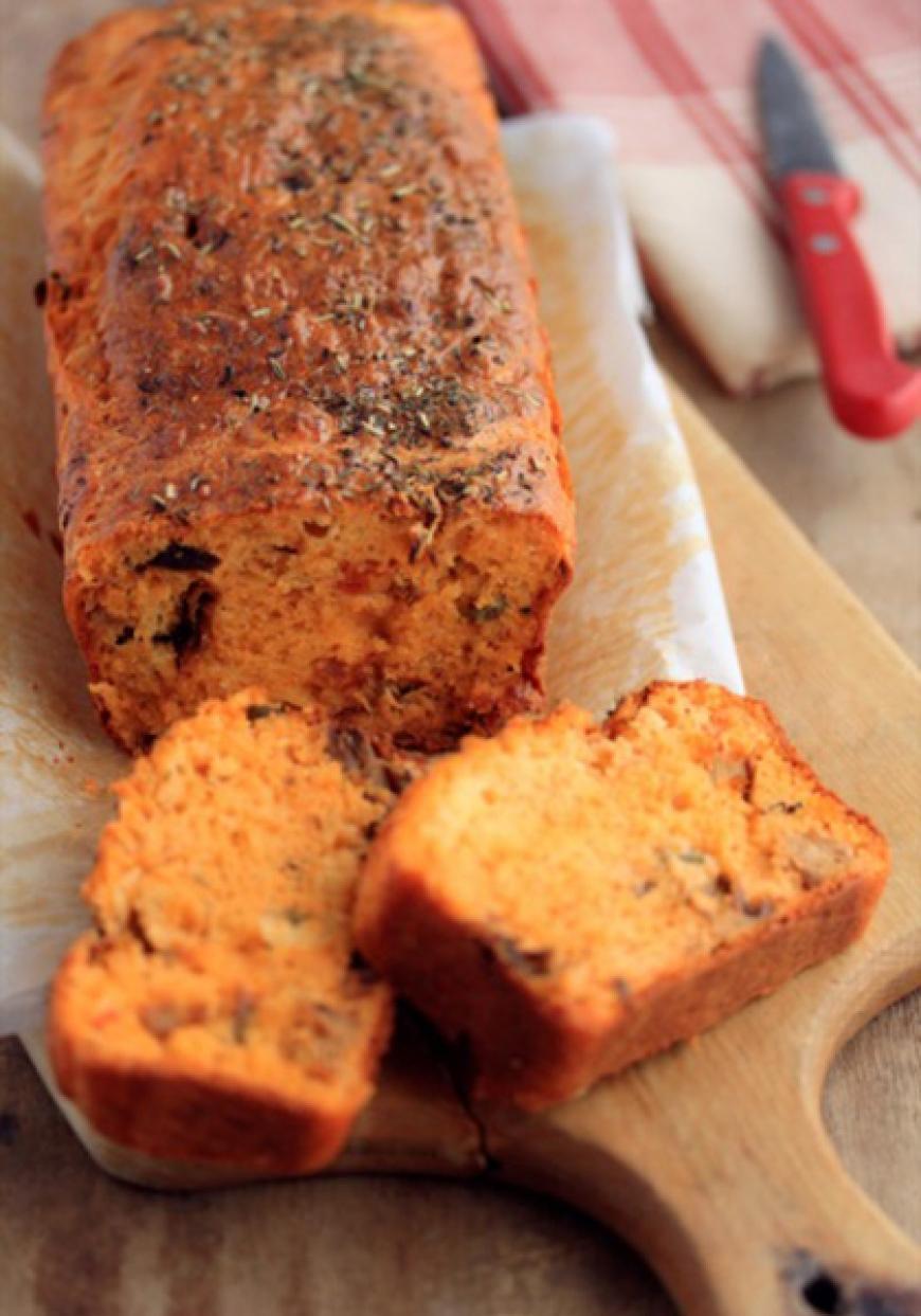 Cake aux sardines et aux tomates confites