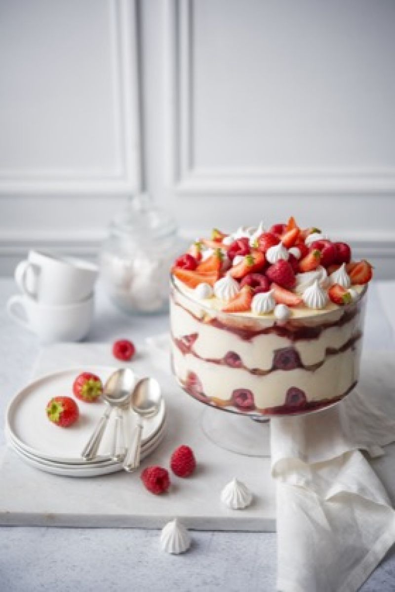 Trifle façon tiramisu aux fraises et framboises