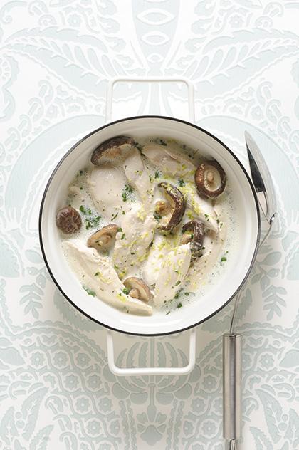 Blanquette de poulet, lait de coco, champignons et citron vert